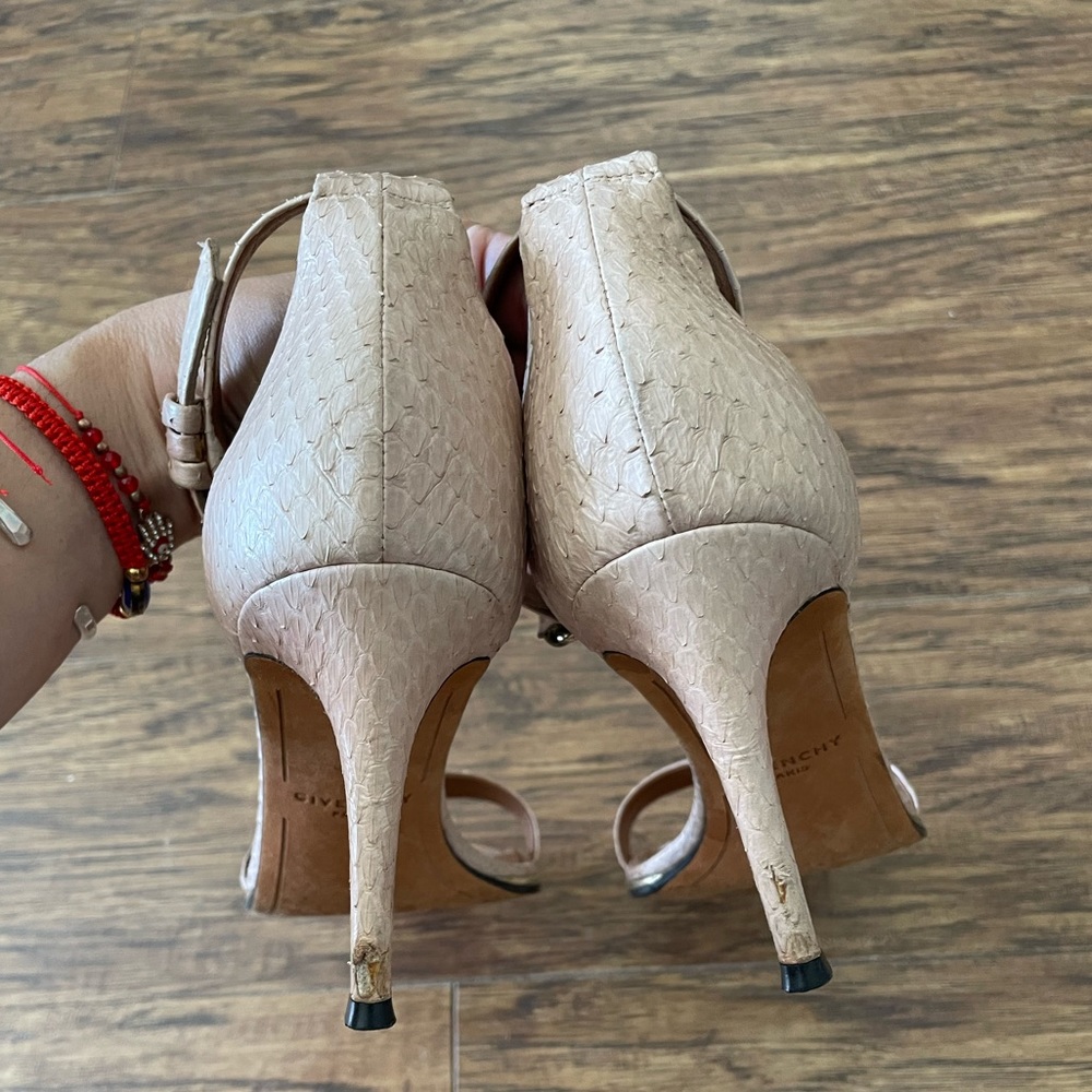 Givenchy heels - Picture 3 of 4